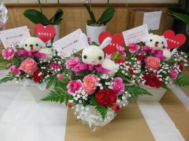 母の日本番・・・｜「花の丘　カウベル」　（愛知県長久手市の花キューピット加盟店 花屋）のブログ